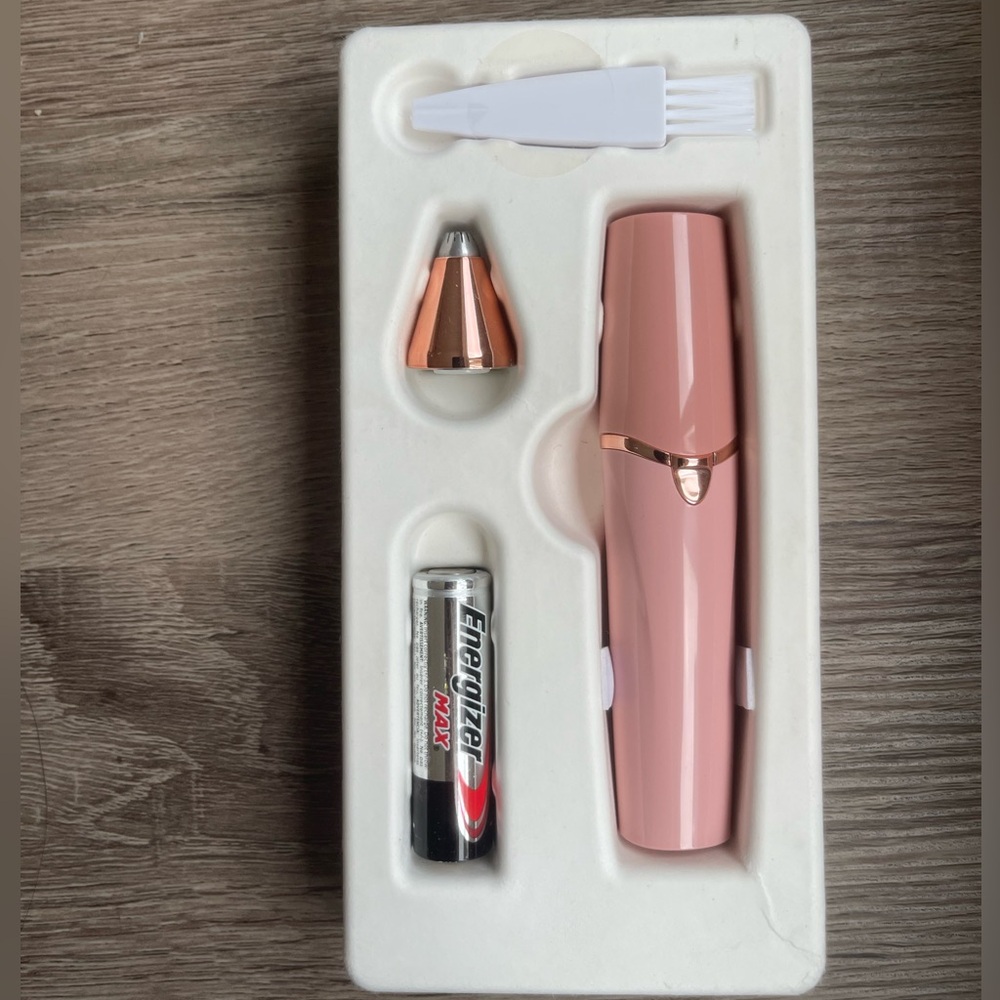 Schick Hydrosilk Face & Beauty Radys Face Shaver Stick Type